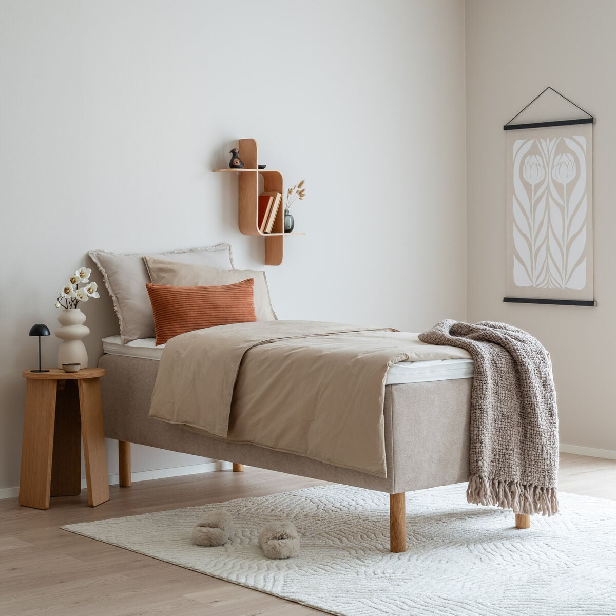 Unia Kulta runkopatjasänky 90x200 XL beige, Unia muoto 9cm, Pyöreä öljytty tam